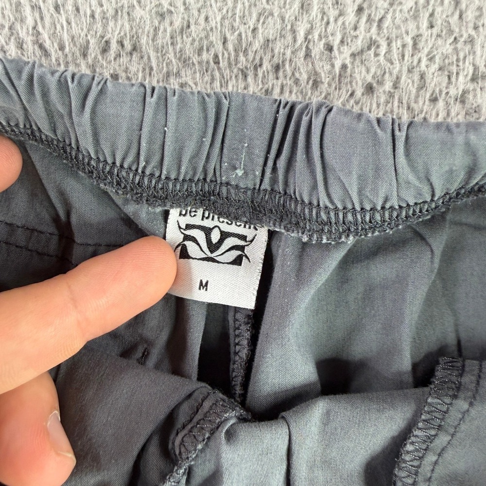 Be present Yoga Knickers Women Medium Gray Agility Capri Pants Made in USA - Picture 2 of 11